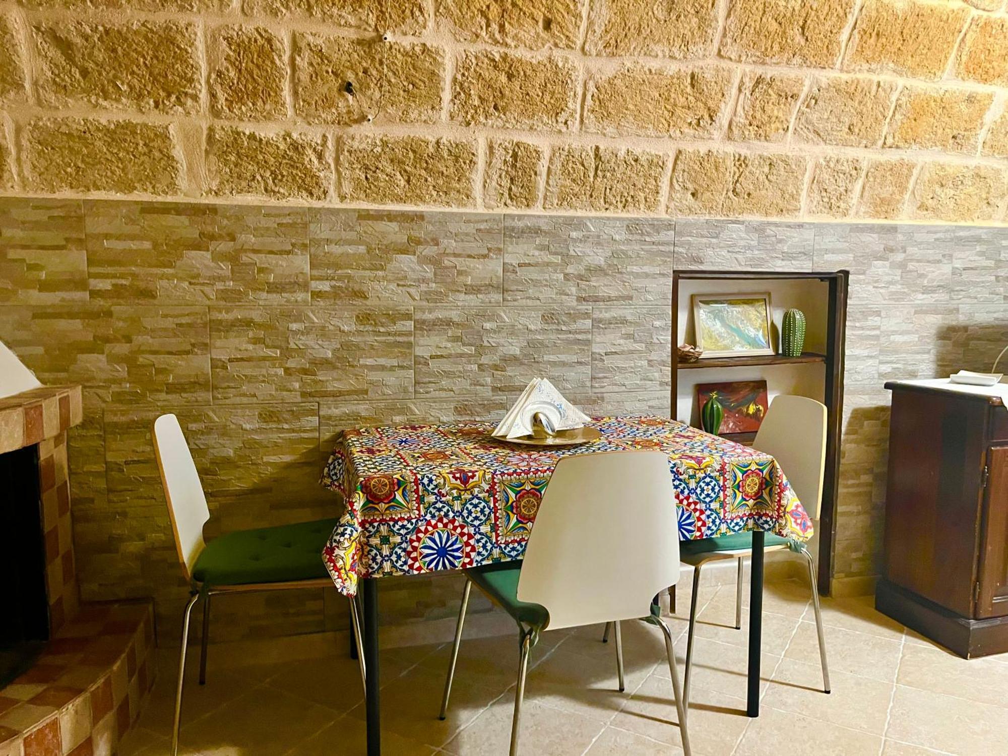 Cattleya Apartment Мола ди Бари Екстериор снимка